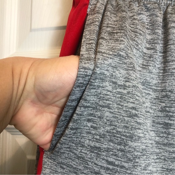 Colosseum University of Louisville Shorts Men’s Small - Picture 3 of 8